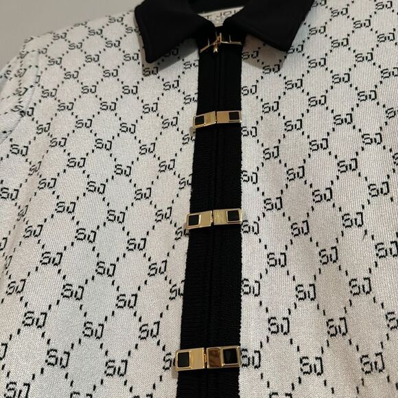 Vintage St. John Collection 2001 Gold Clasp Full Zip Cardigan 4 - Picture 3 of 10